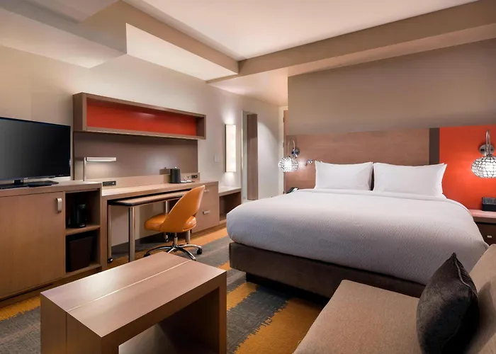 Hotel Courtyard By Marriott Downtown 3*