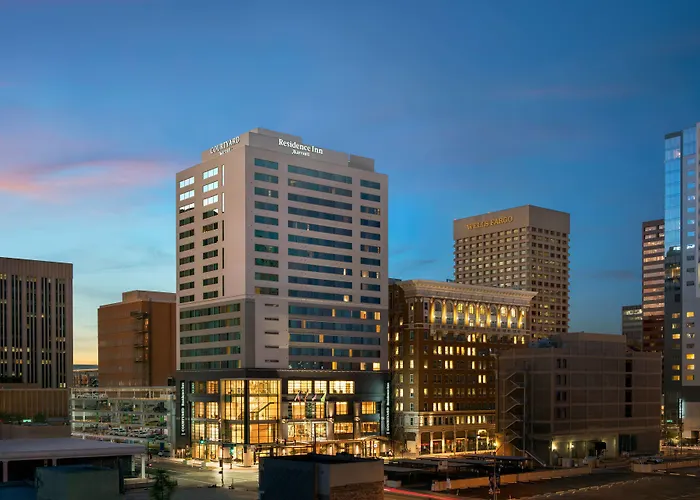 Courtyard By Marriott Downtown Hotel 3*