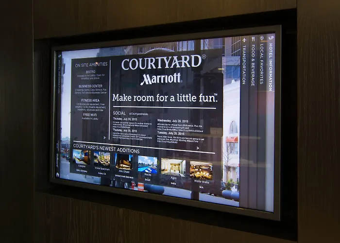 Courtyard By Marriott Downtown