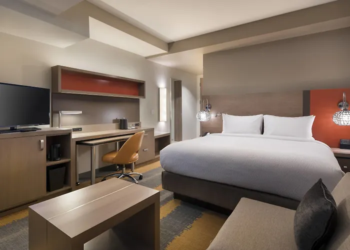 Courtyard By Marriott Downtown Hotel 3*