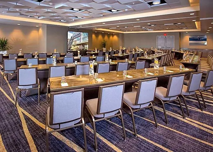 Hotel Courtyard By Marriott Downtown