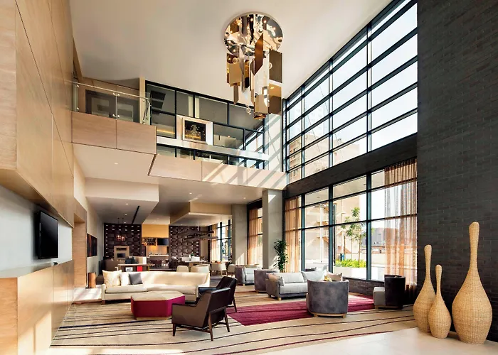 Courtyard By Marriott Downtown Phoenix
