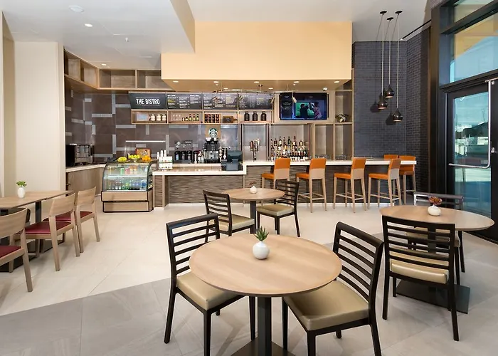 Hotel Courtyard By Marriott Downtown 3*